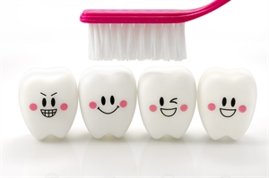Are There Any Risks Associated With Dental Cleanings? thumbnail